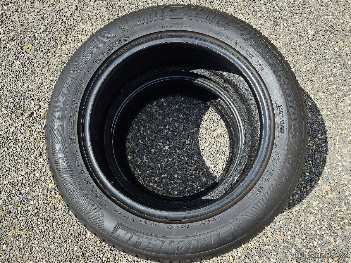 4 Letní pneumatiky Michelin / Vredestein 215/55 R16 - 7