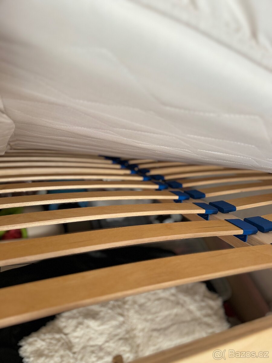 Čalouněná postel s úložným prostorem - 7