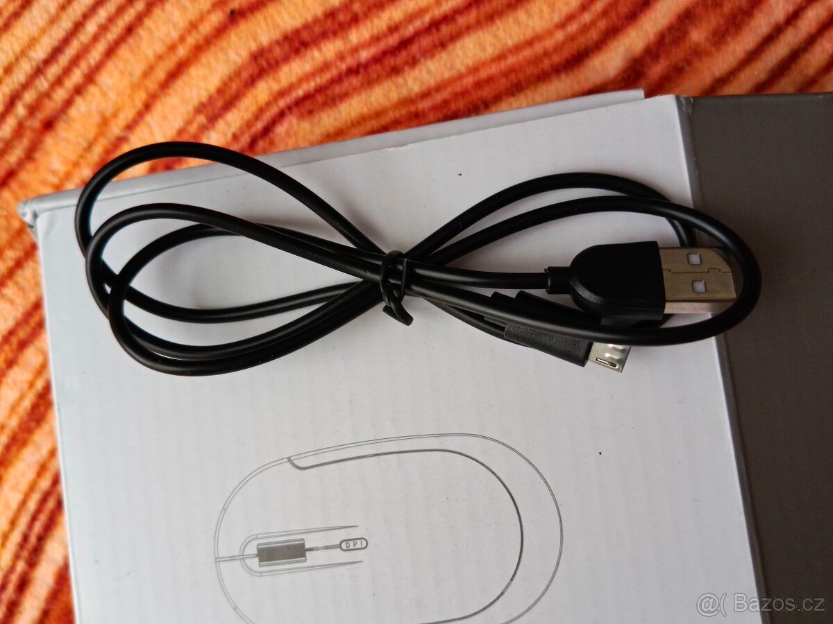 Bezdrátová dobíjecí klávesnice a myš -Seenda- Nová - 7