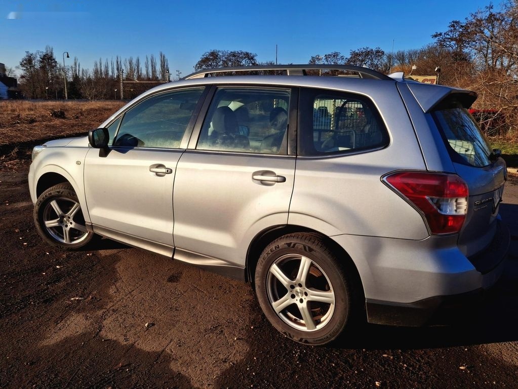 Subaru Forester,2.0 benzin Rezervace - 7