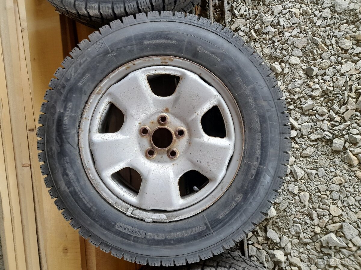 Vranik 195/70 r15 - 7