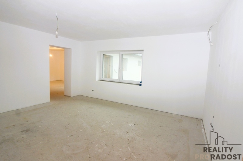 Prodej rodinného domu ve Chvalovicích - 7