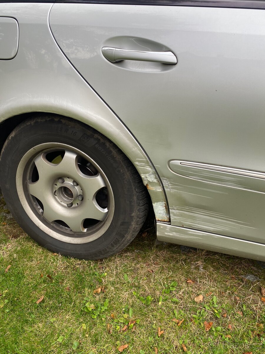 Mercedes Benz w211 E270 CDI spíše na díly či opravu - 7