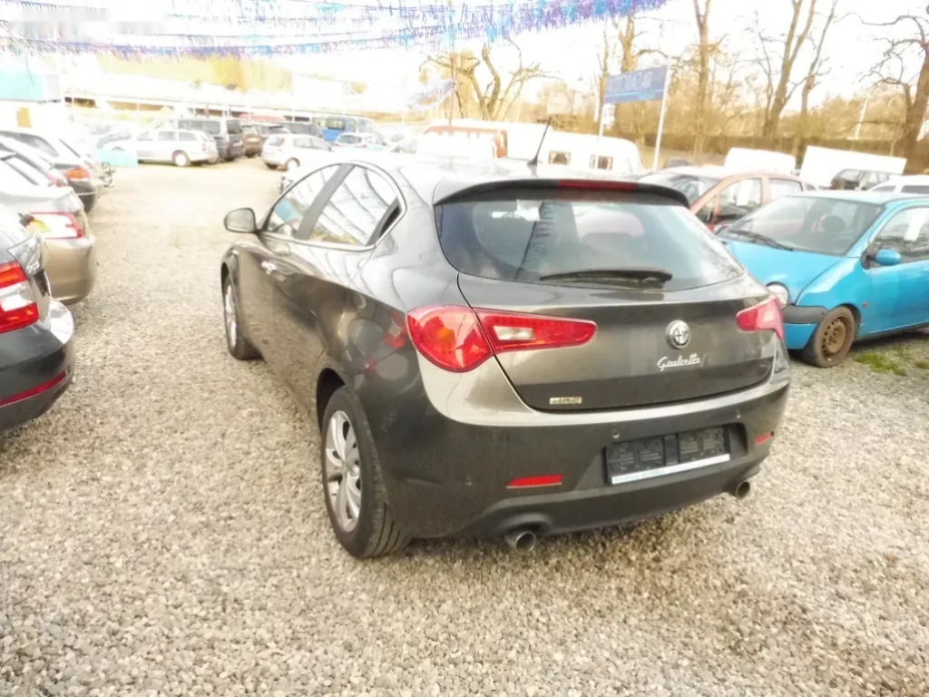 Alfa Romeo Giulietta, 1,9 JTDm-2 - 7