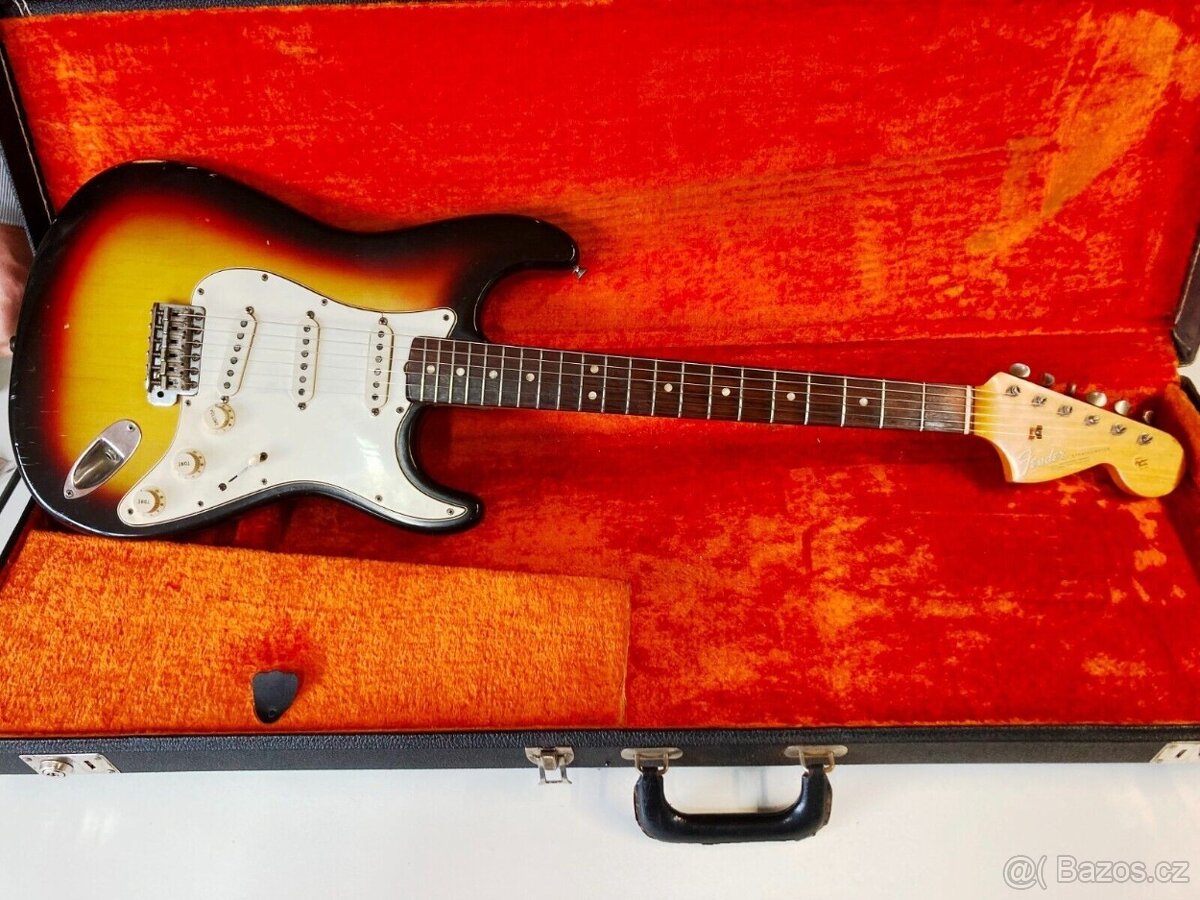 FENDER STRATOCASTER květen 1966 - 7
