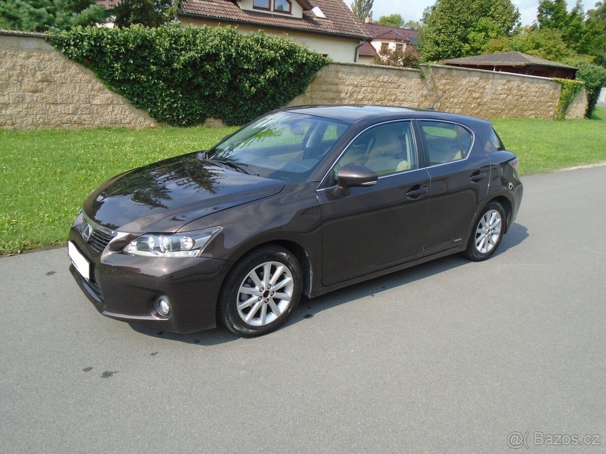 Lexus CT200H - 7