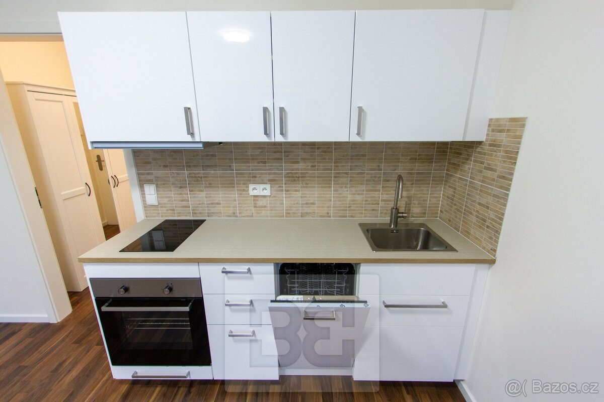 Prodej bytu 1+kk 25 m², Praha - Libeň, ev.č. N08457 - 7