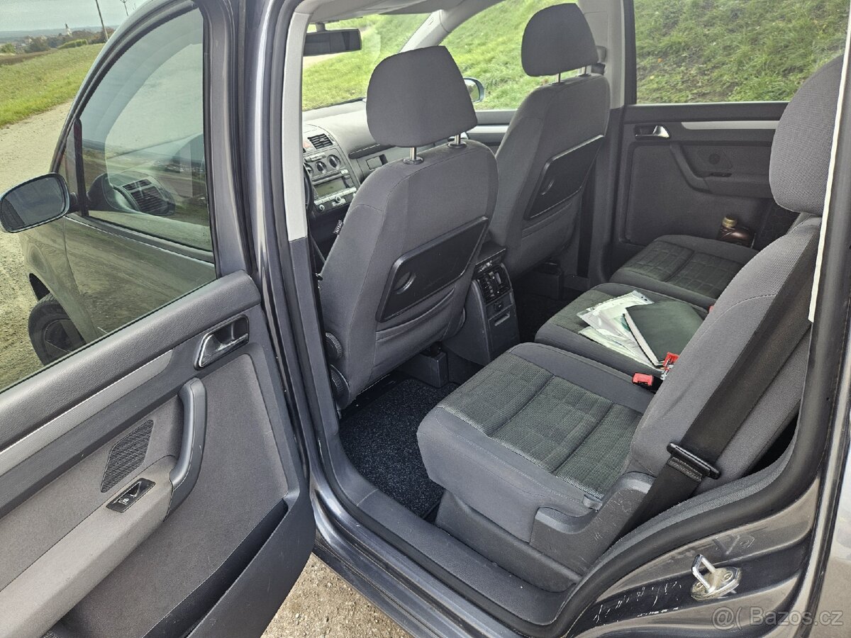 Volkswagen Touran 1.9TDI rok: 2007, 7mist - 7