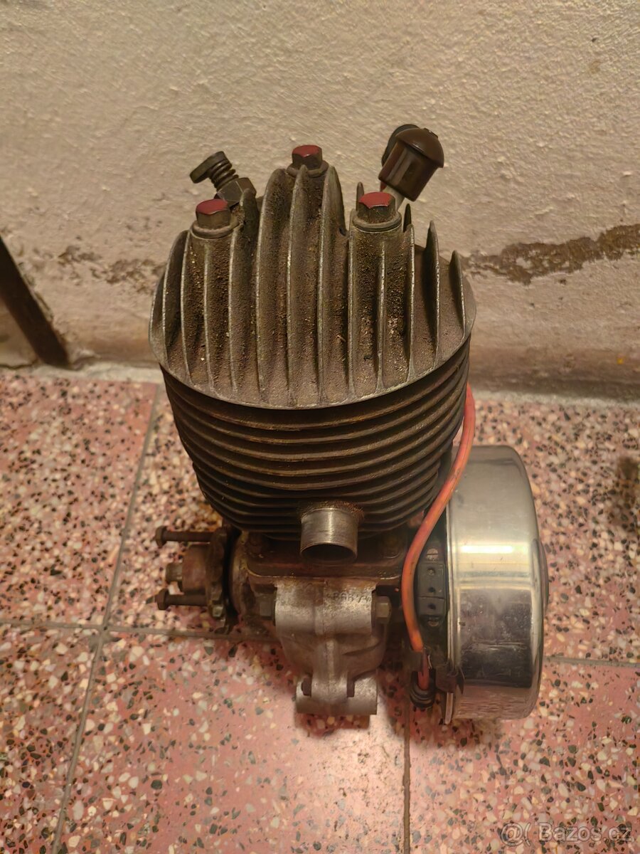 Jawa 250 speciál - 7