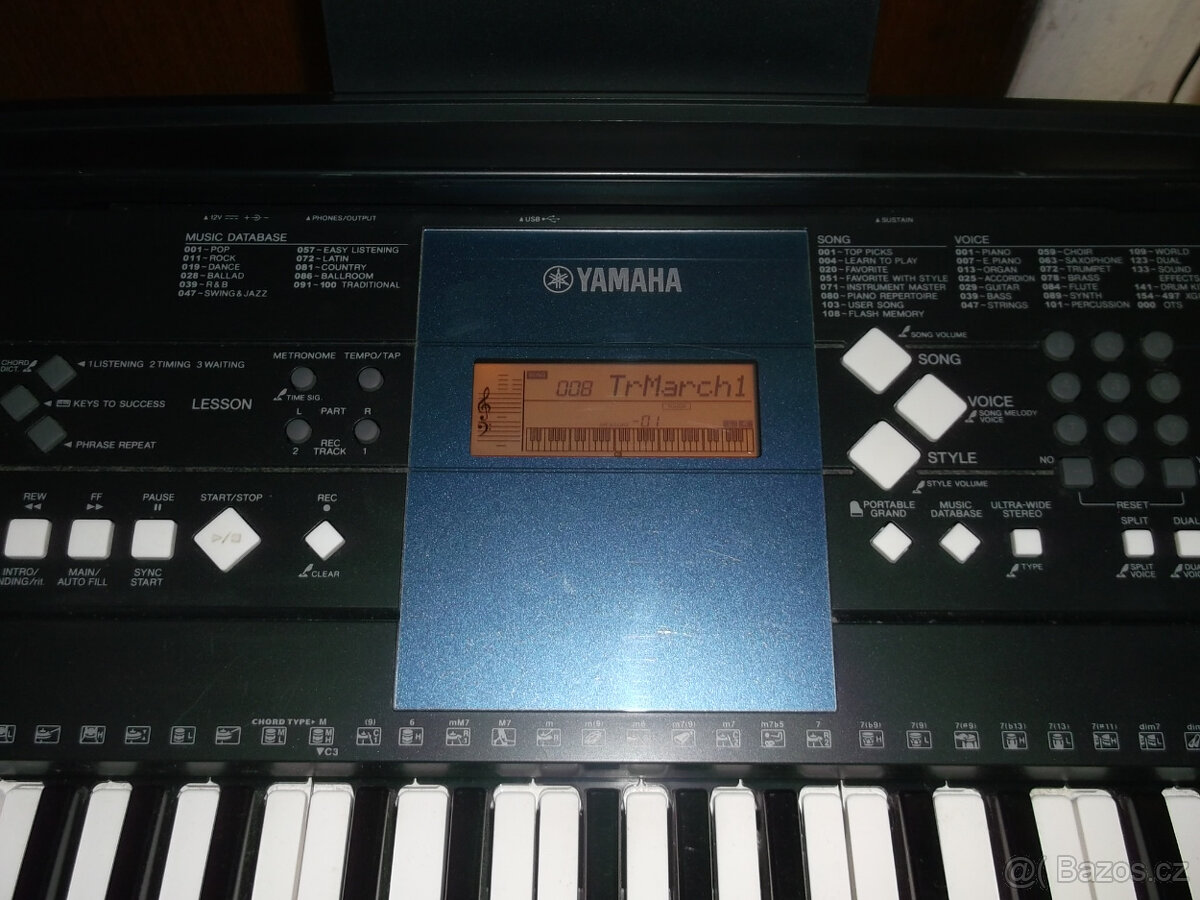 Yamaha PSR E 333 - 7