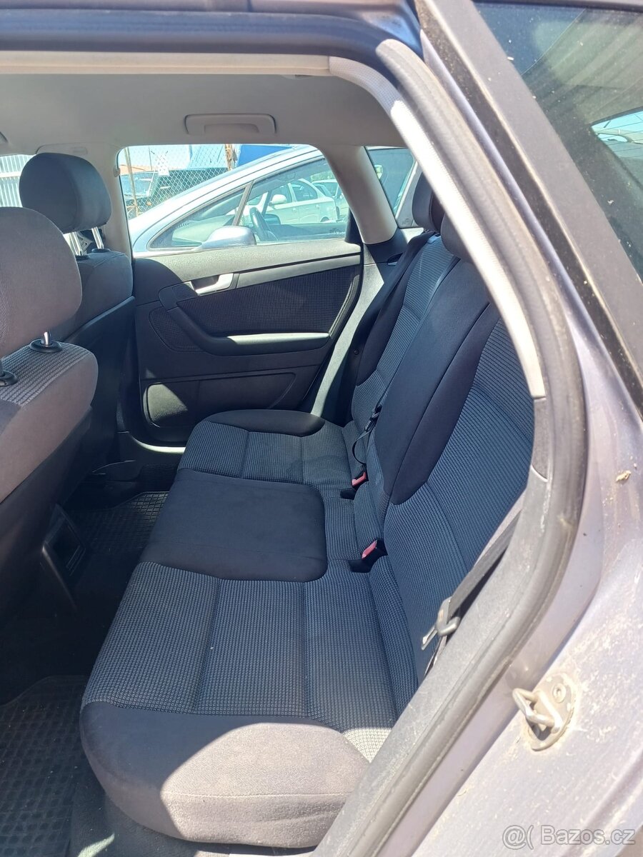 Prodám nepojízdnou Audi A3 sportback - 7