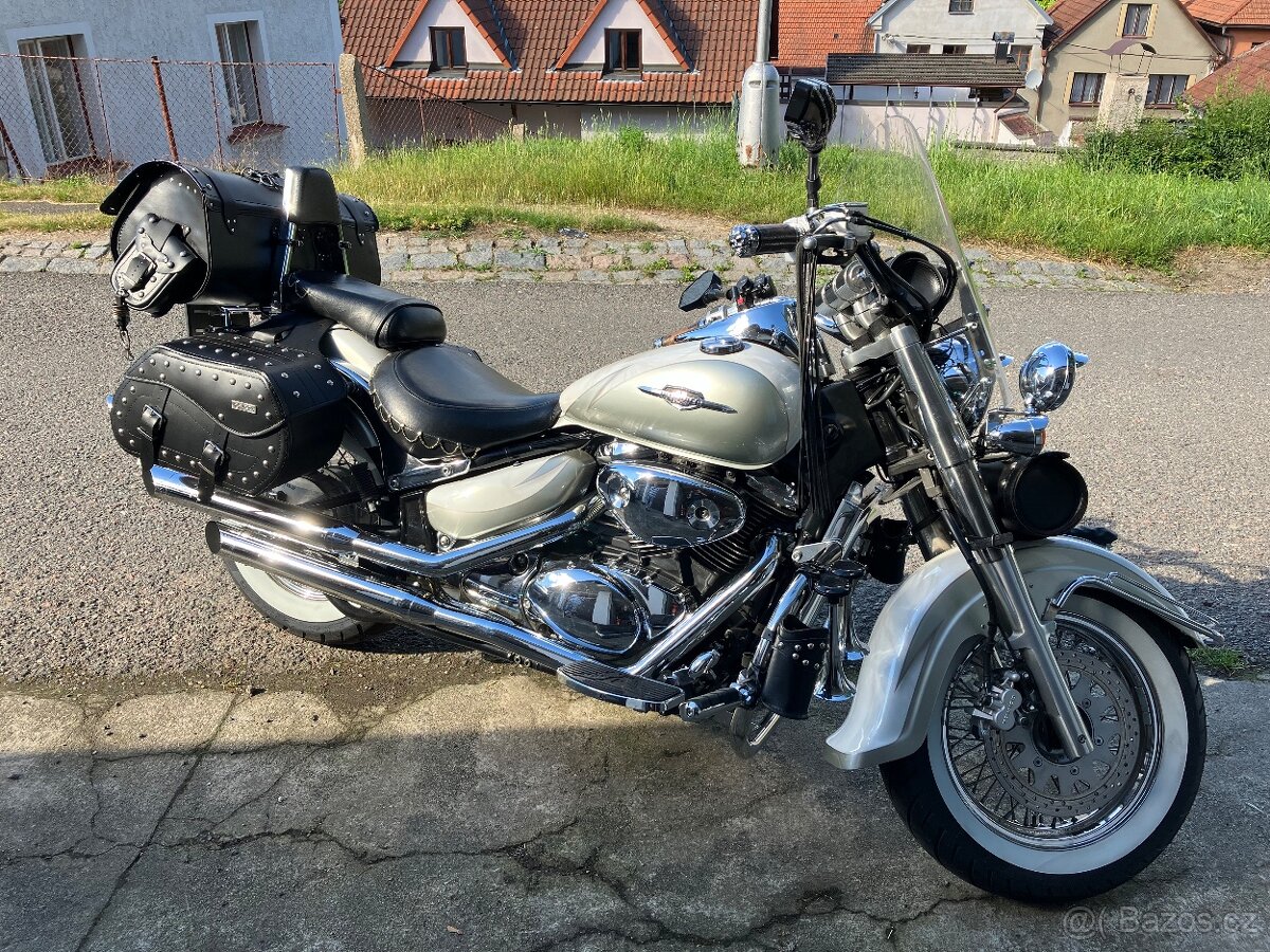 Suzuki Intruder 800 - 7