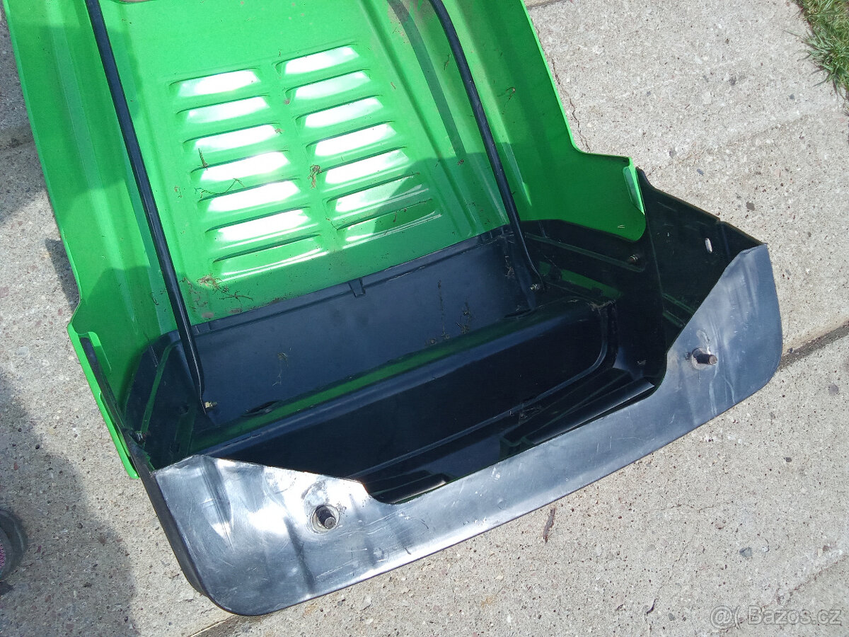 Kapota na zahradní traktor - 7