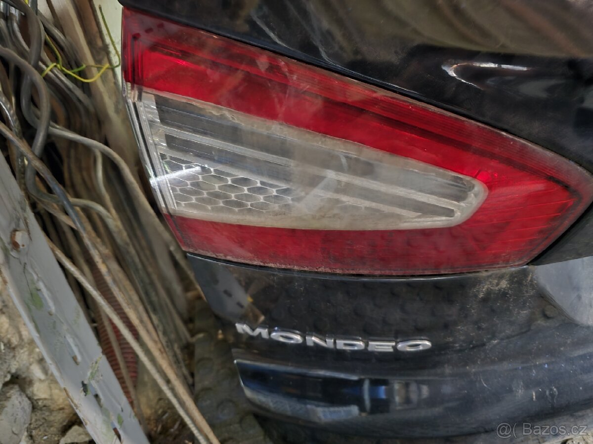 Ford Mondeo MK4 kombi víko kufru - 7