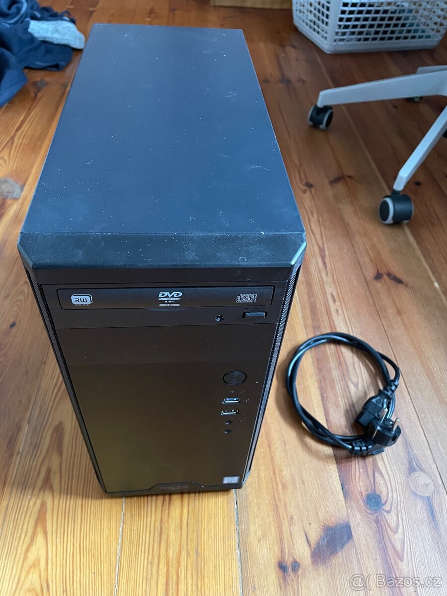 PC s novým operačním systémem + myš a klávesnice - 7