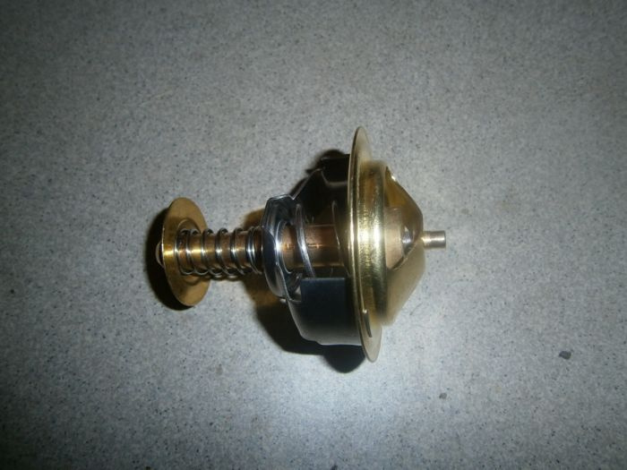 Těleso termostatu a termostat Zetor 25 - 7