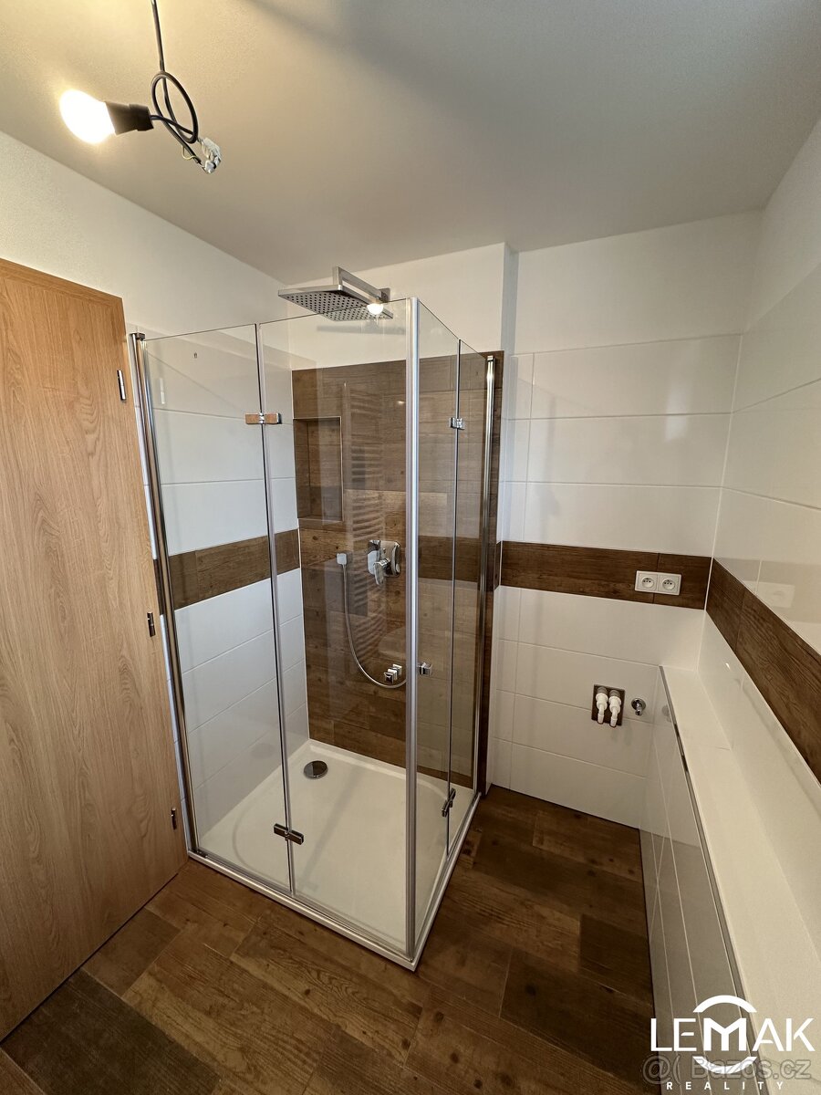 Pronájem, byt 2+kk, 65 m² - Olomouc, ev.č. 00252 - 7