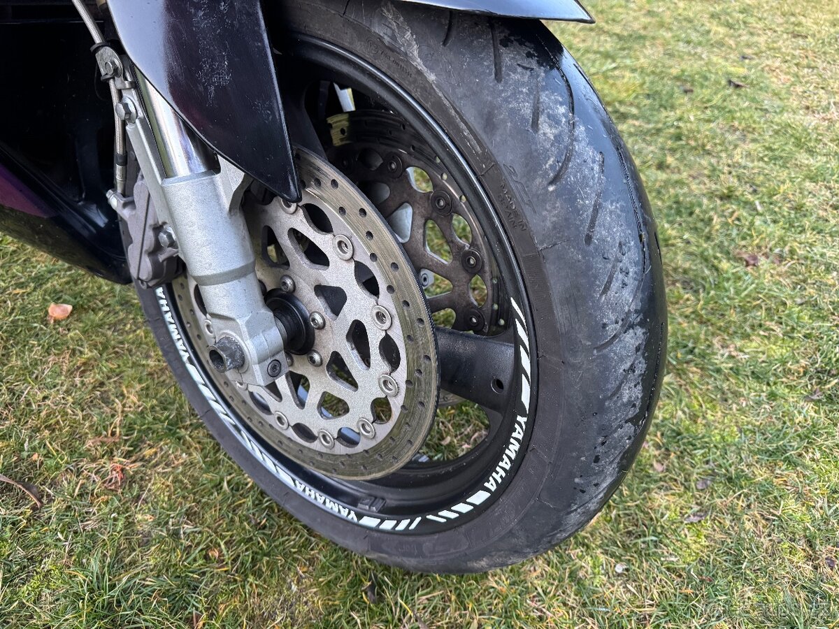Yamaha FZR 1000, 1995, poslední model - 7