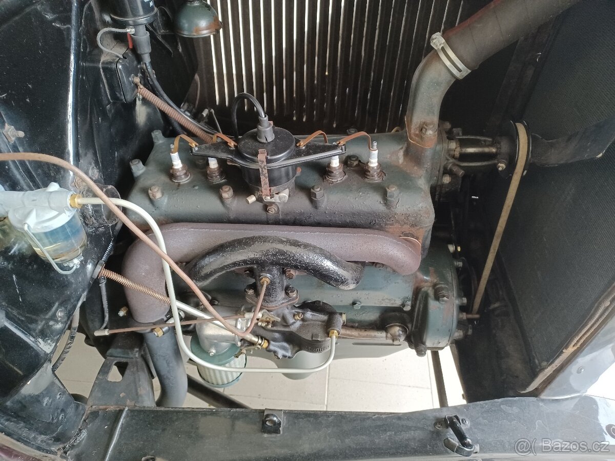 Ford Model A Tudor rok 1930 - 7