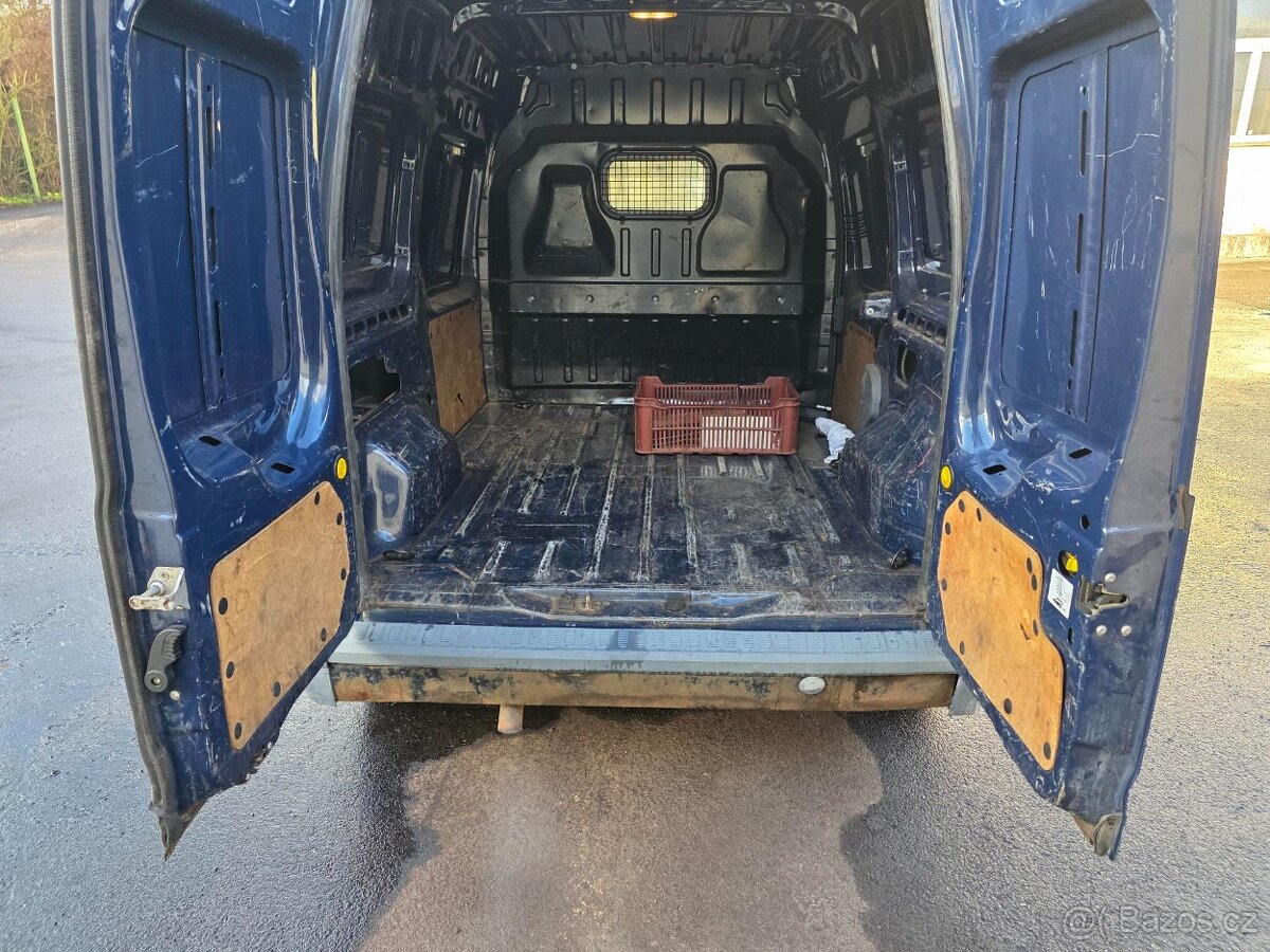 Prodám Ford Transit Connect - 7