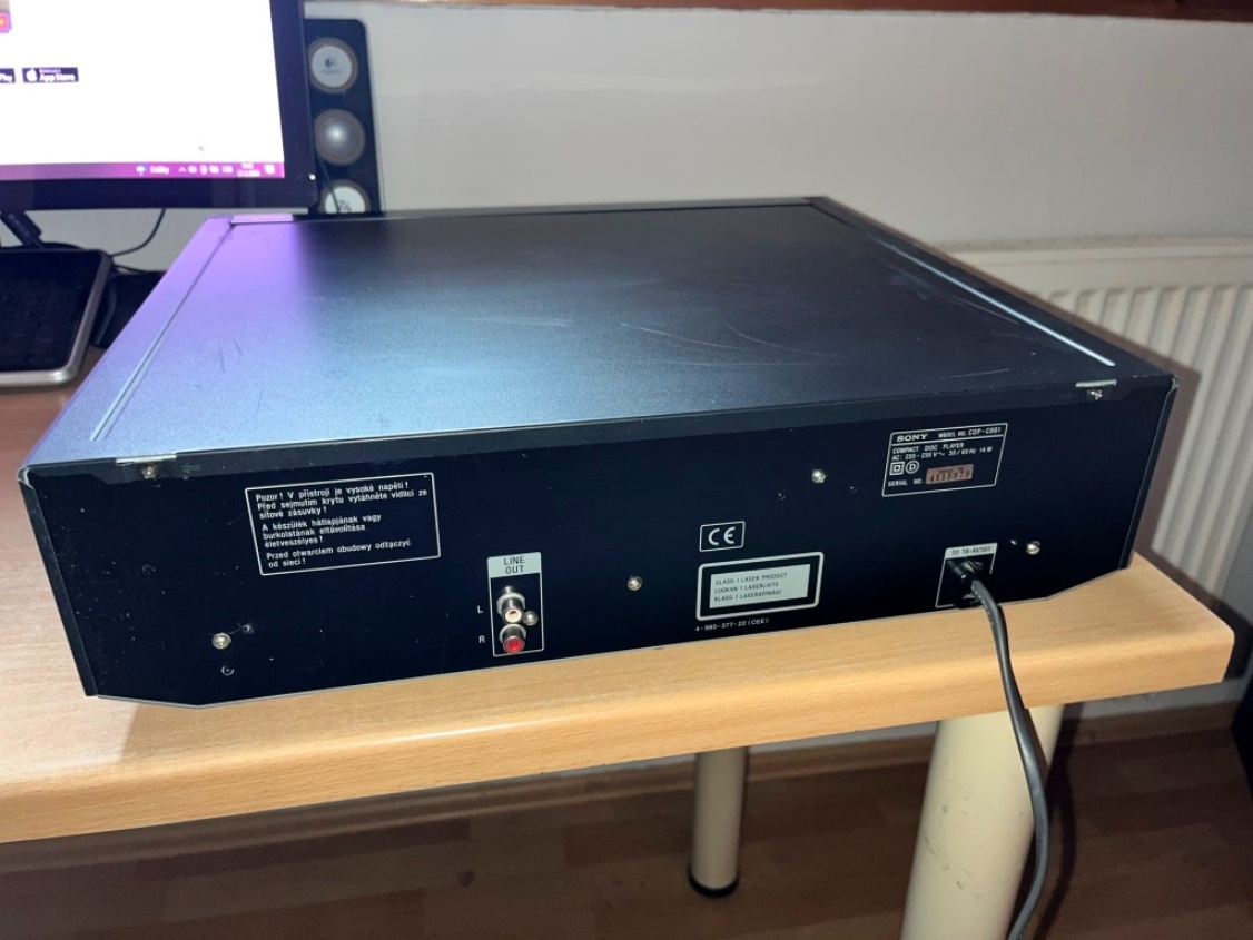 CD přehrávač na 5 disků SONY CDP-C661 - na servis - 7