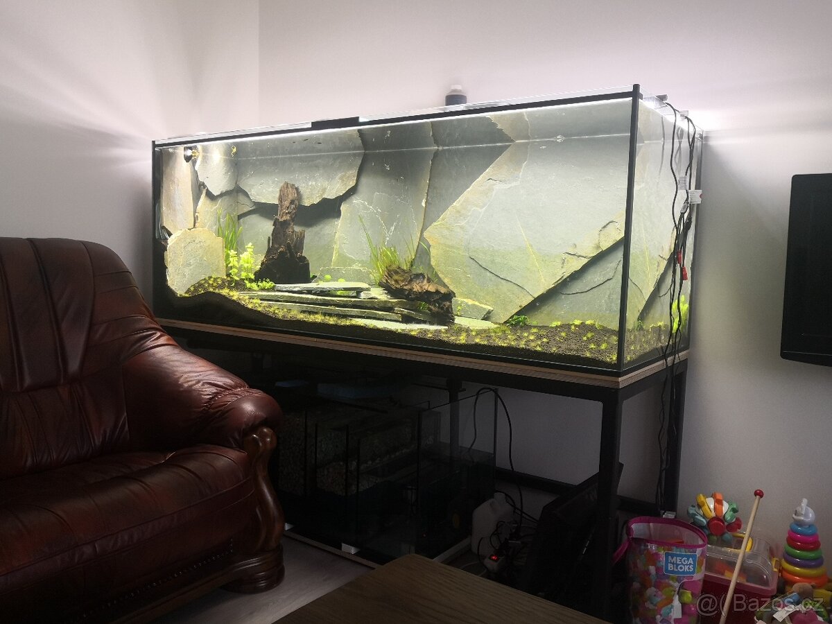 Akvárium cca 900litrů - 7