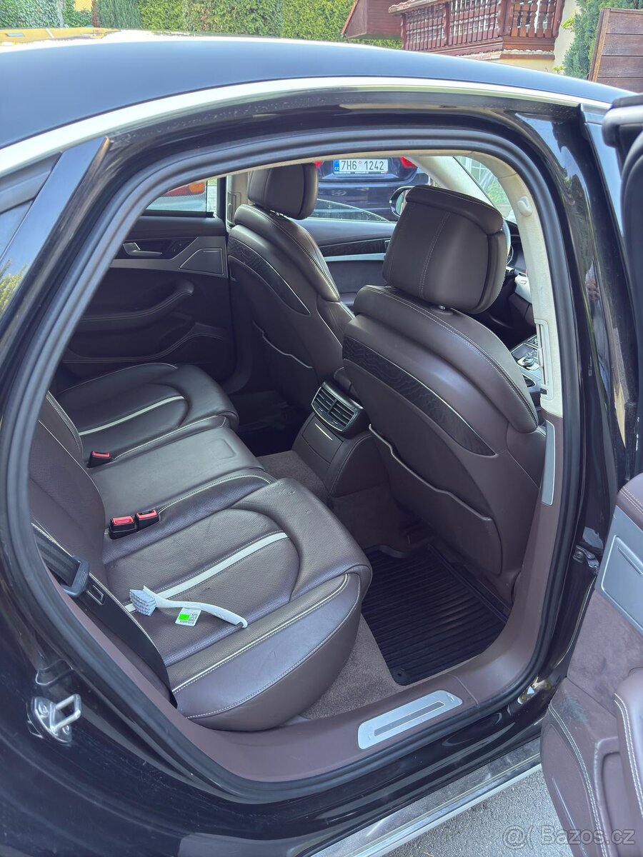 Audi A8,3.0tdi,184kw,250ps,model 2013,max vybava,20alu - 7