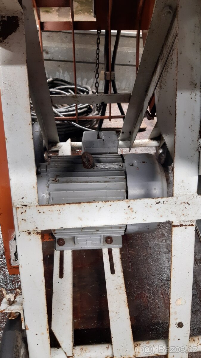 HŘÍDEL, CIRKULA, STŮL na tovární pily HVP, 77, HOP 60,HOP70 - 7