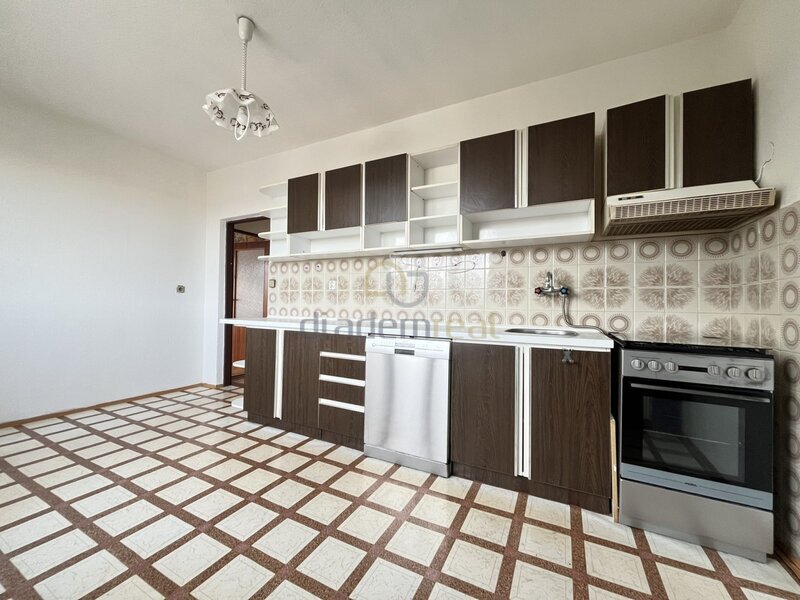 Prodej, rodinný dům se zahradou 606 m2 - Jindřichův Hradec - - 7