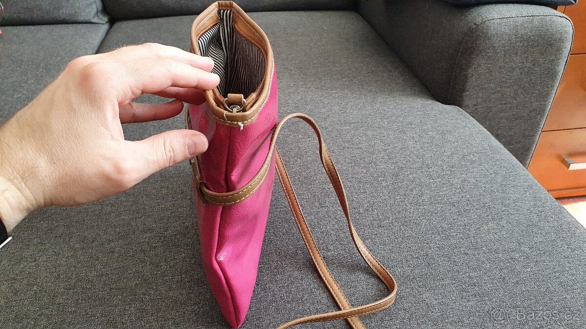 Malá cross body kabelka - 7