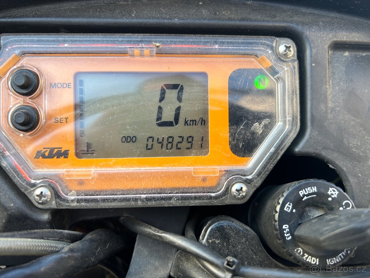 KTM LC4 640 SUPERMOTO - 7