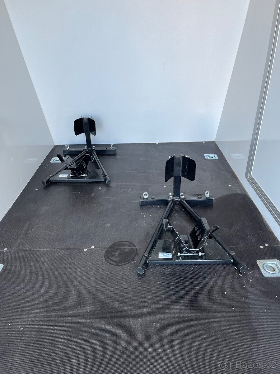 Skříňový přívěs - 7