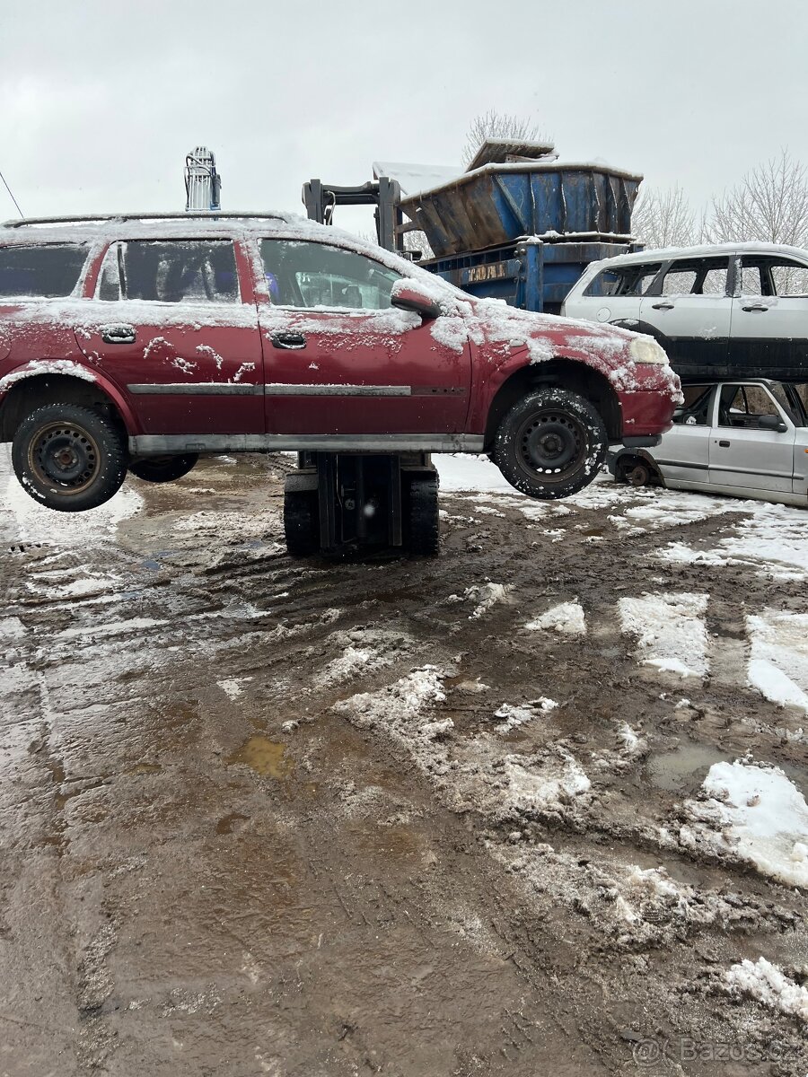 Zimní pneu a disky - 7