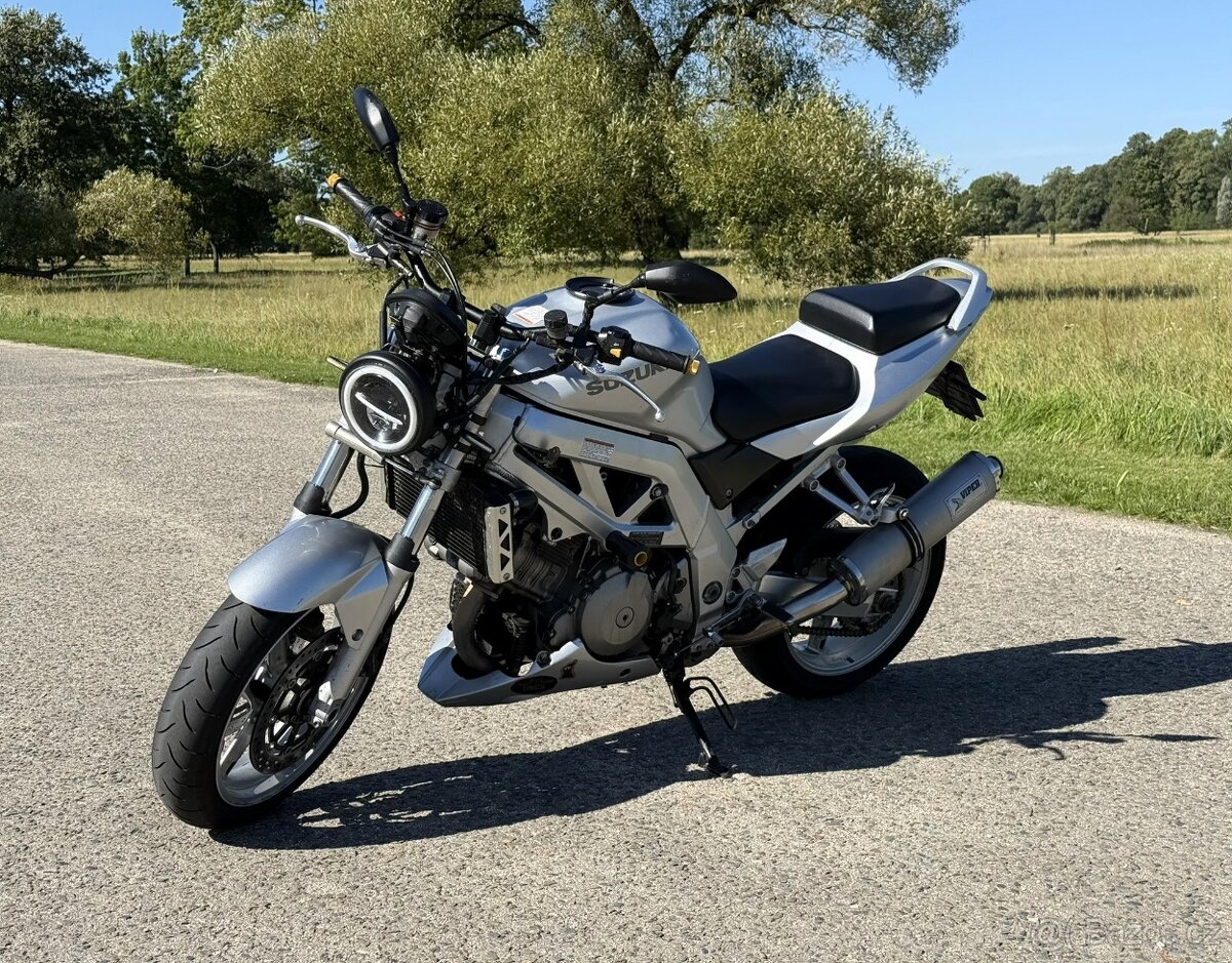 Suzuki SV1000 - 7