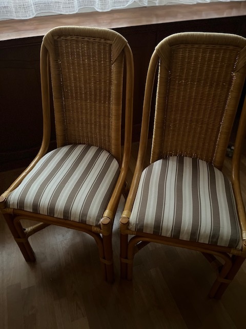 Ratanové židle s polstrovaným sedákem - 7