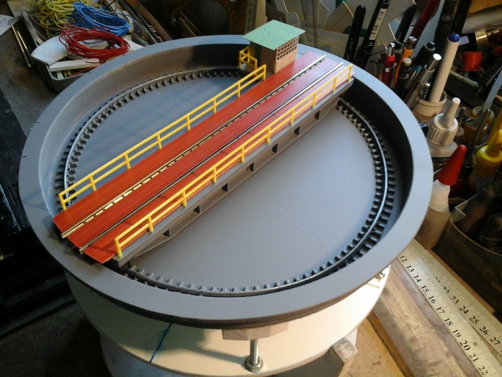 TOČNA H0 / TT, segmentová točna, přesuvna - 7