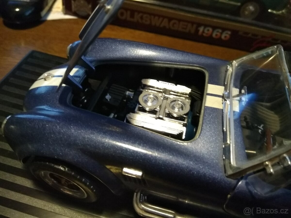 Prodám model 1/18 - 7