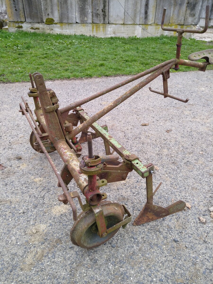 Sazeč na brambory - 7