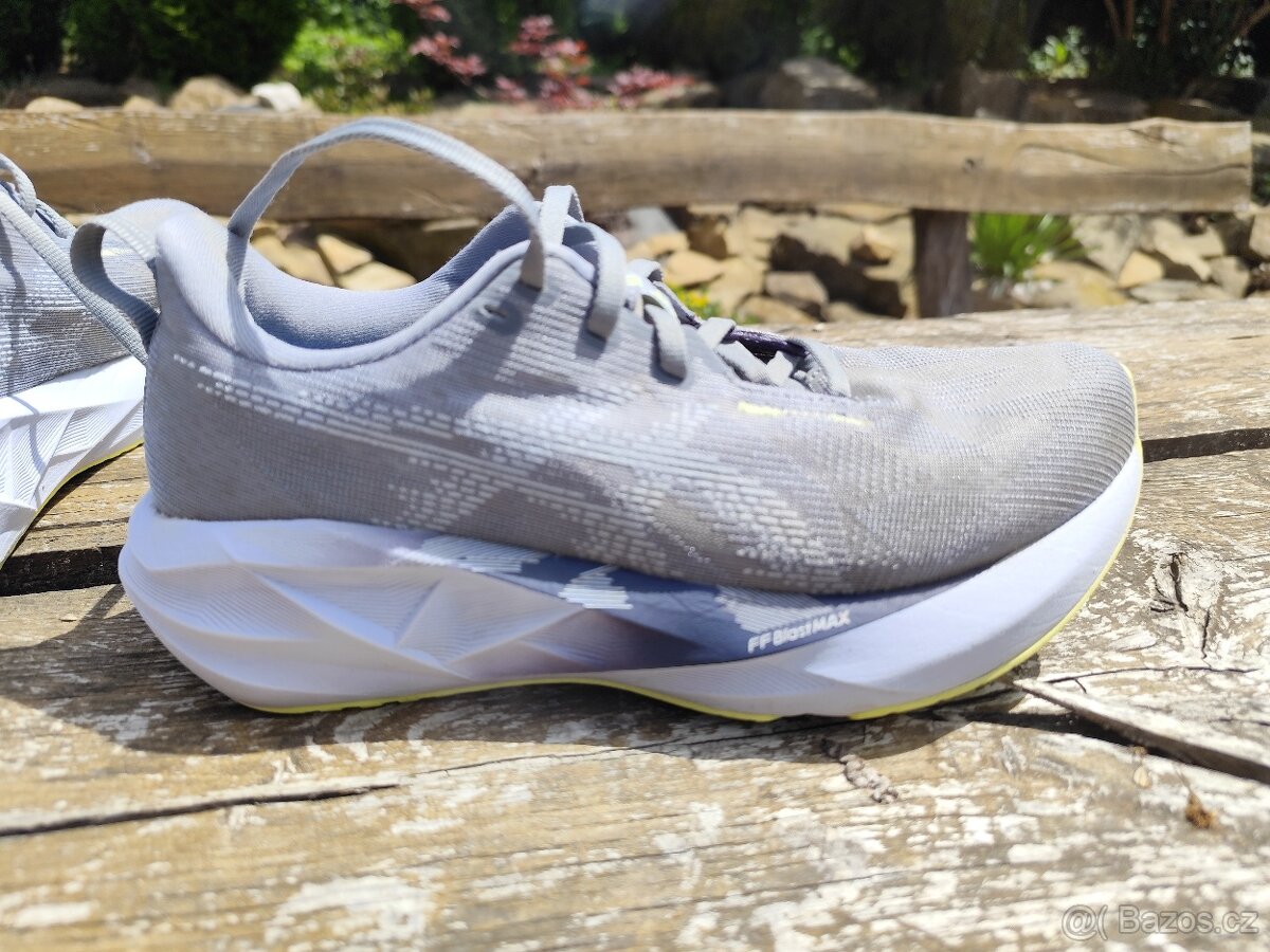 Asics Novablast 5 vel. 39,5 - 7