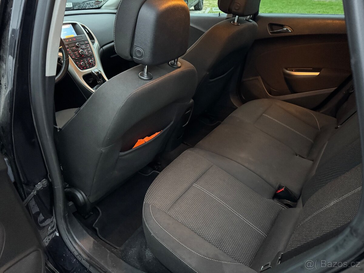 Opel Astra 2,0CDTi 118kW, servisní kniha - 7