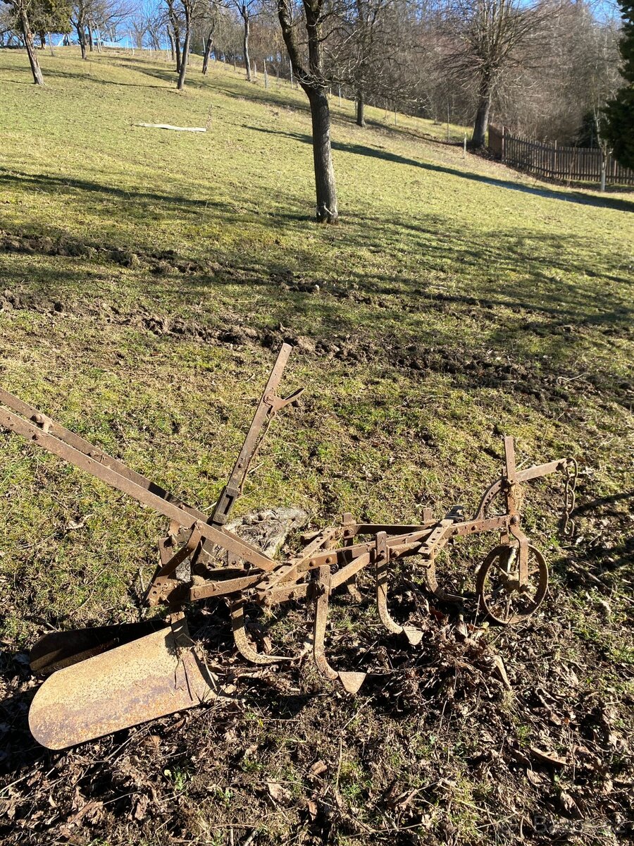 Koňský pluh na sadbu brambor - 7