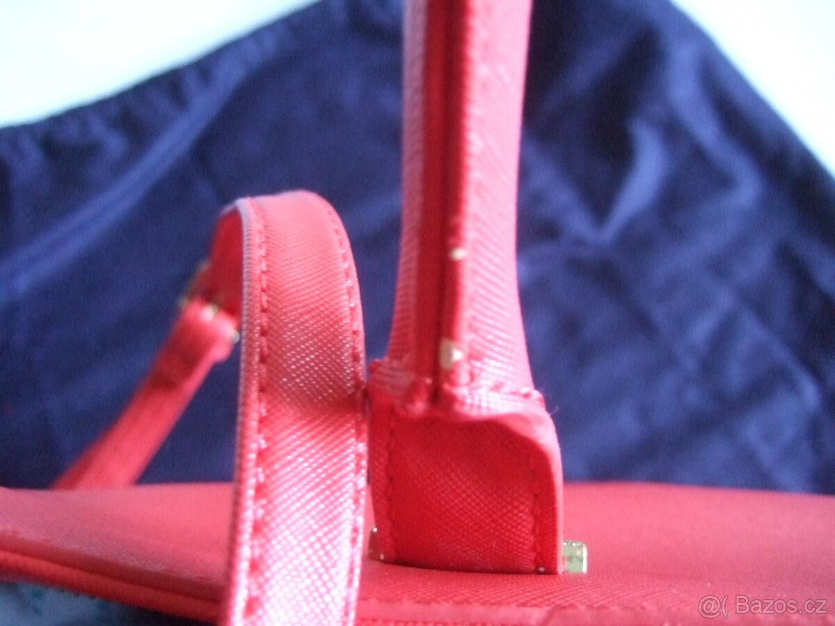 Kabelka červená - 7