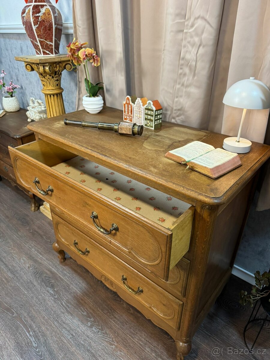 Starožitná komoda (141001) - 7