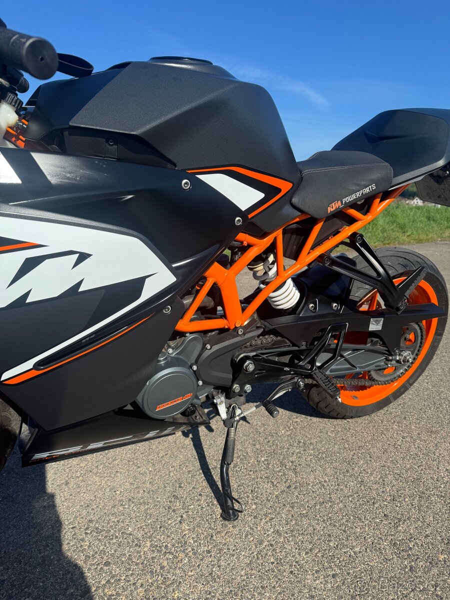 KTM RC 125 - 7