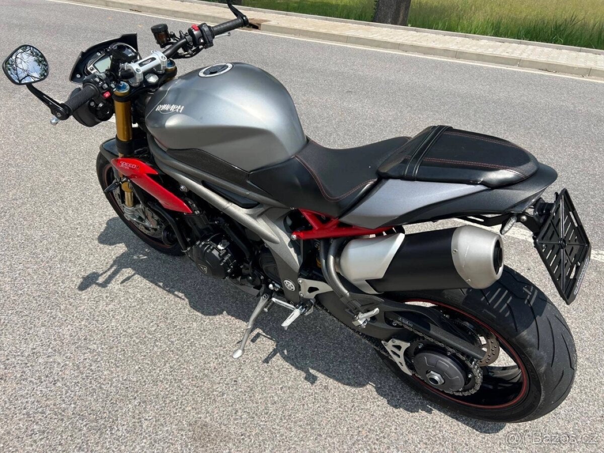 Prodám TRIUMPH SPEED TRIPLE R - 7
