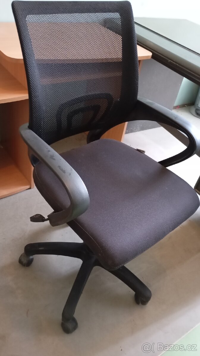 Stůl pro PC a psací+polohovací křeslo - 7