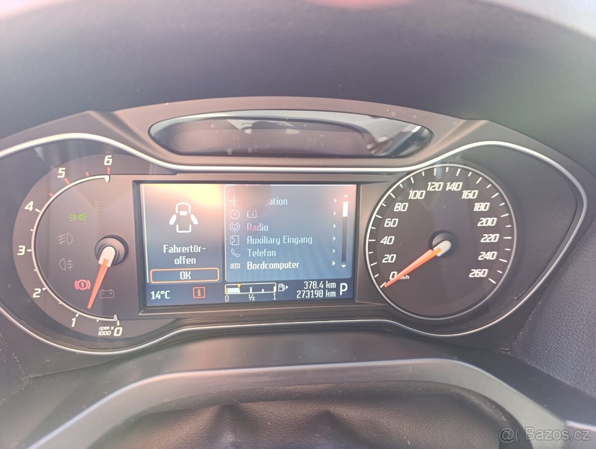 Ford GALAXY,2.0TDCi,2013,7míst,serv.k,TITANIUM,tažné,záruka - 7