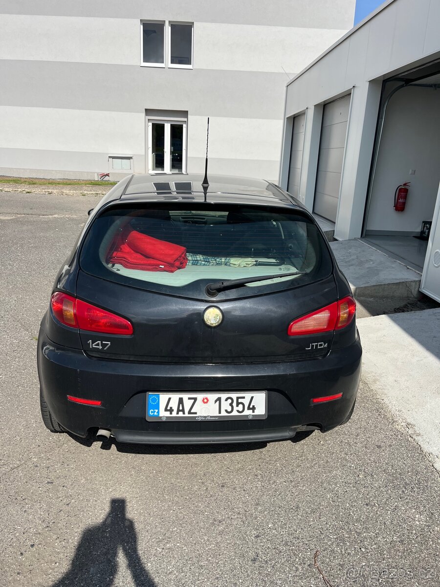 Alfa romeo 147 JTDM - 7