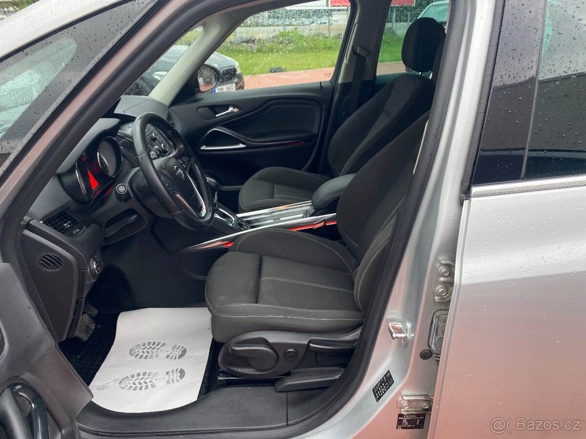 OPEL ZAFIRA 7 míst automat - 7