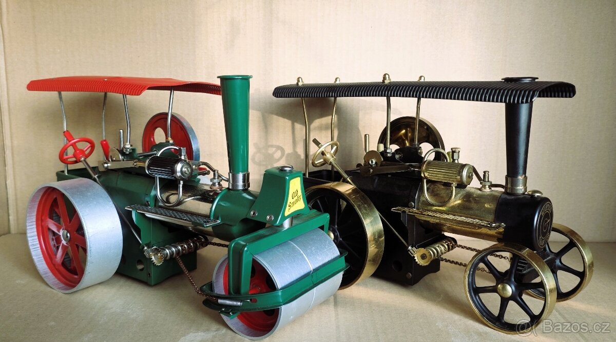 Starý parní válec a traktor WILESCO - 7